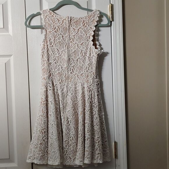 City Triangles Ivory Crochet Capped Sleeve Midi Lined Dress - Picture 4 of 7